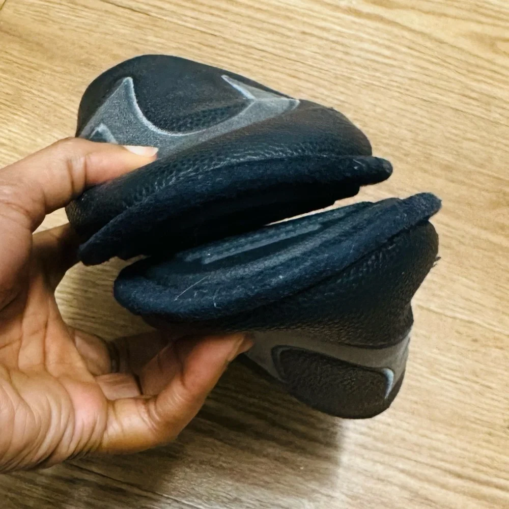 TRUE RELIGION Men’s Black Slippers